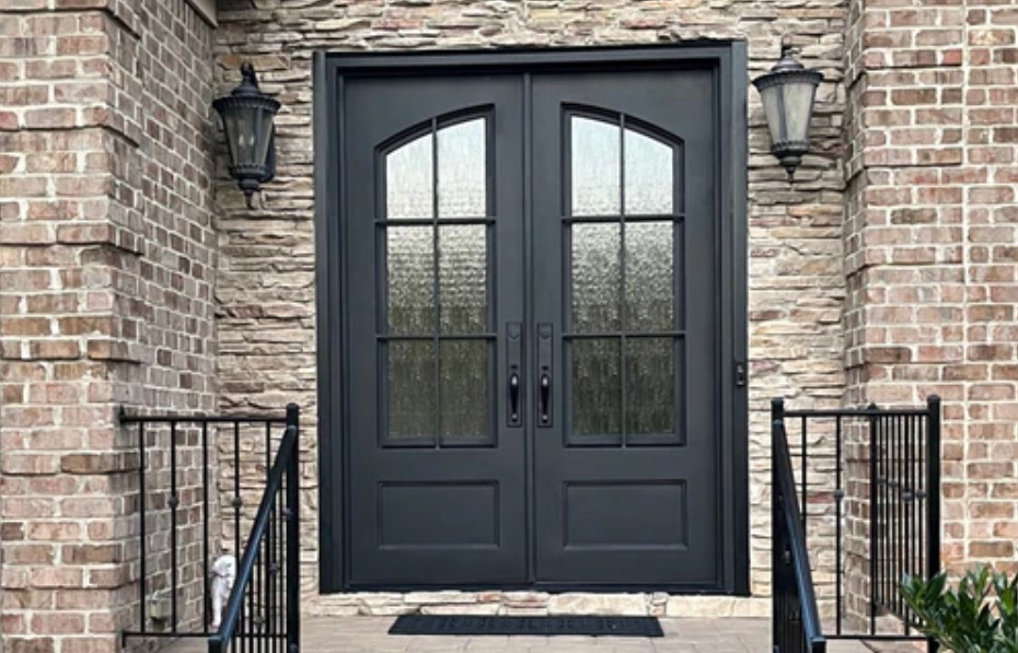 Reasons Why You Should Invest in an Iron Door