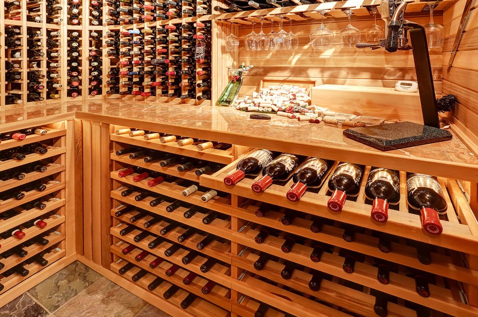 https://wineracksamerica.com/collections/wine-wall-racks